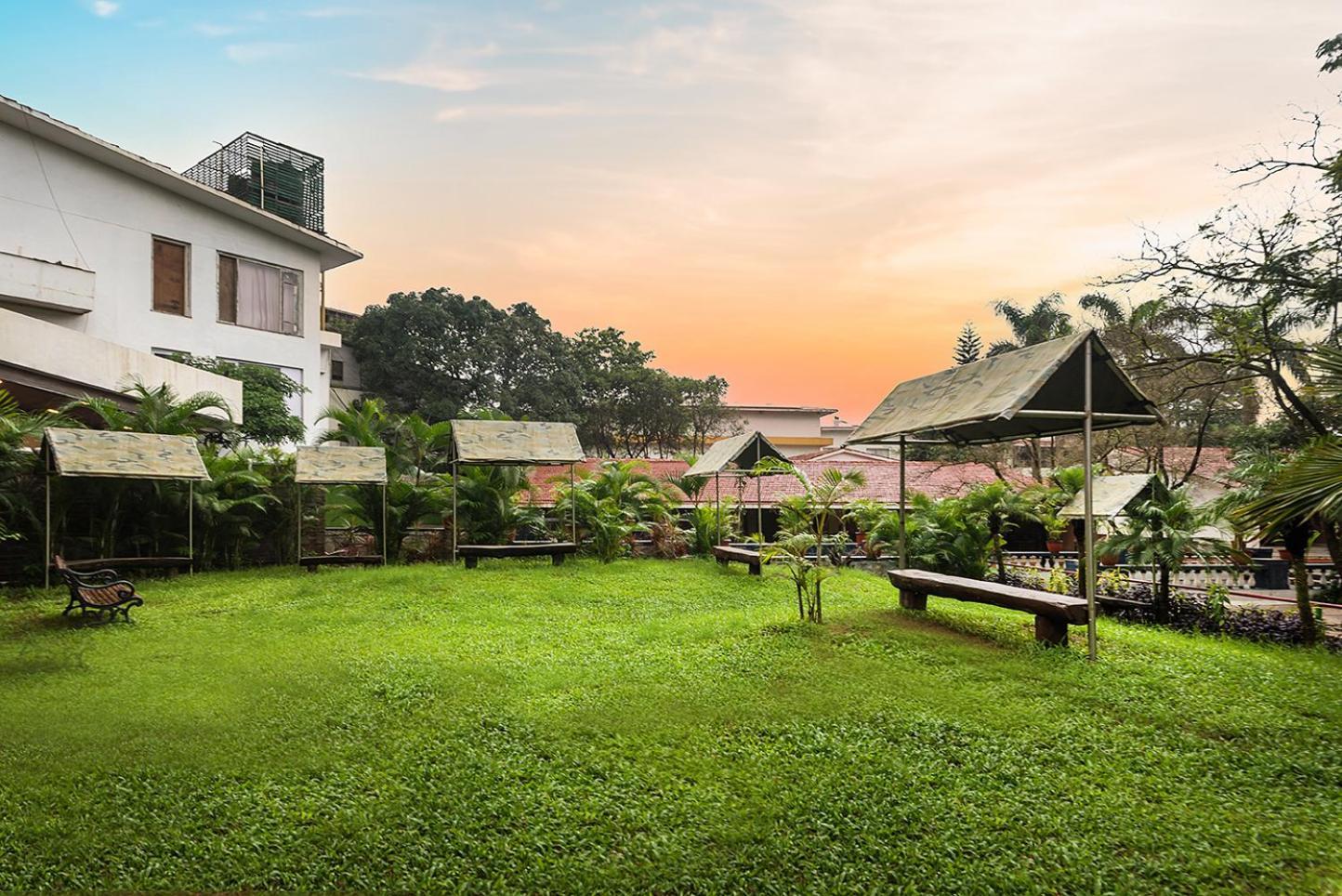 Manas Lifestyle Resort, Igatpuri Buitenkant foto